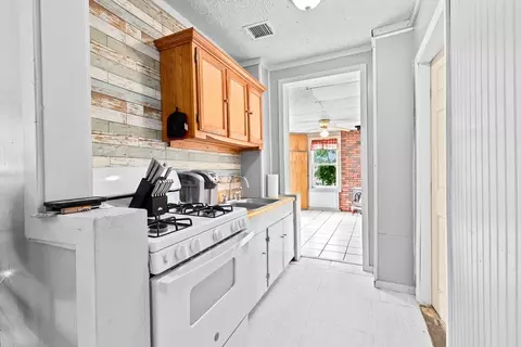 93 Warren St, Fall River, MA 02721 photo 20