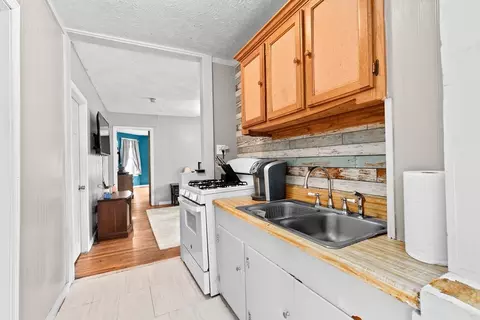 93 Warren St, Fall River, MA 02721 photo 22