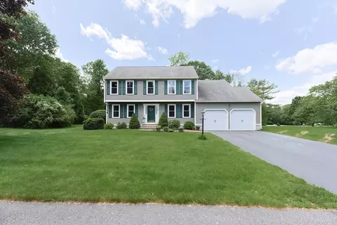 15 Amys Way, Franklin, MA 02038
