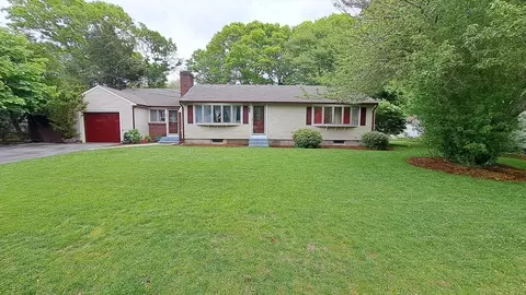 298 Oakland Rd, Barnstable, MA 02601