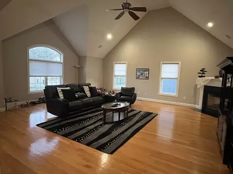 40 Regency Dr, Dracut, MA 01826 photo 6