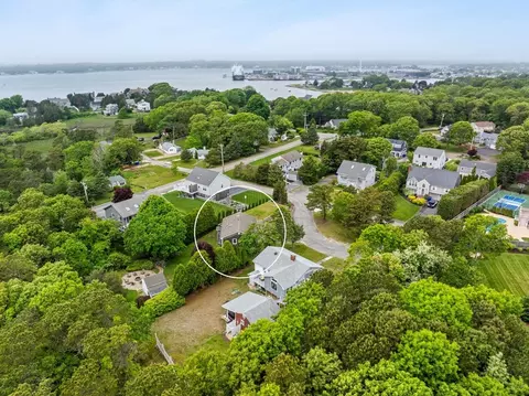 8 Stackpole Cir, Bourne, MA 02532 photo 3