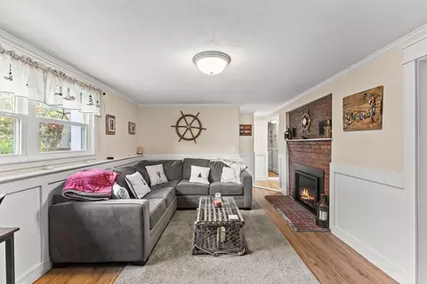 8 Stackpole Cir, Bourne, MA 02532 photo 23