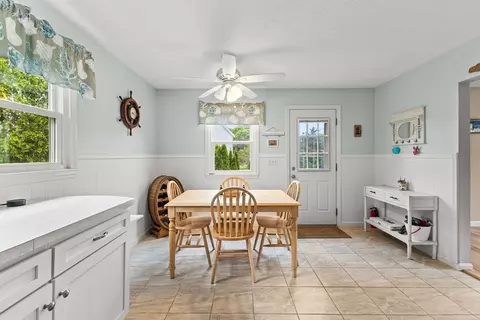 8 Stackpole Cir, Bourne, MA 02532 photo 8
