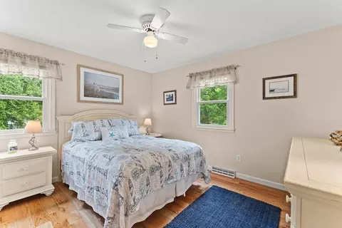 8 Stackpole Cir, Bourne, MA 02532 photo 16