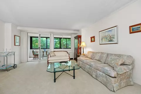 2 Hawthorne Pl #2E & 2F, Boston, MA 02114