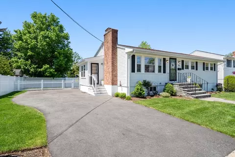 71 Webster St, Watertown, MA 02472