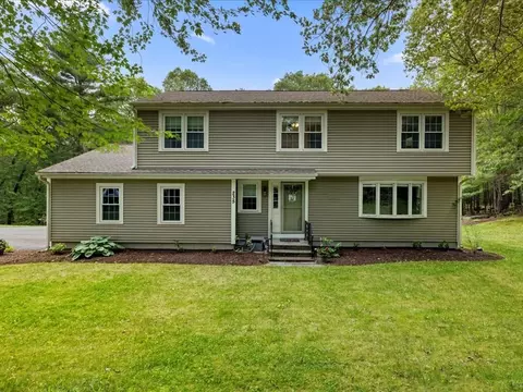 235 Stone School Rd, Sutton, MA 01590