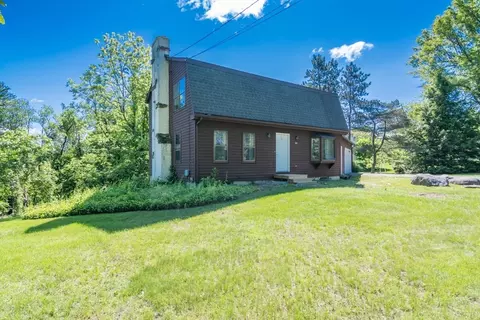 231 Audubon Rd, Leeds, MA 01053