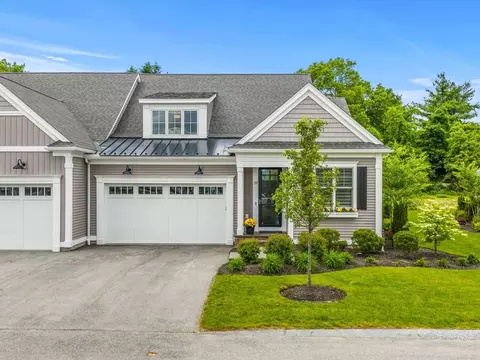 34 Hawk Ln #34, Framingham, MA 01701