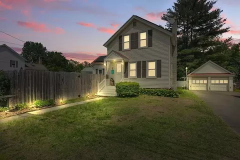 7 Gaston St, Easthampton, MA 01027