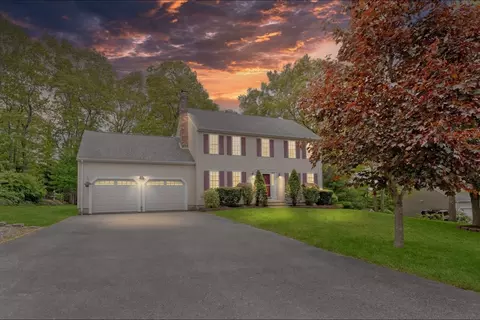47 Sharlene Ln, Plainville, MA 02762