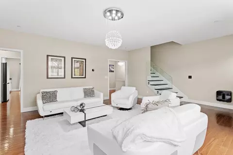 Living - 5 Manor Dr #B, Hooksett, NH 03106 photo 3 of 4