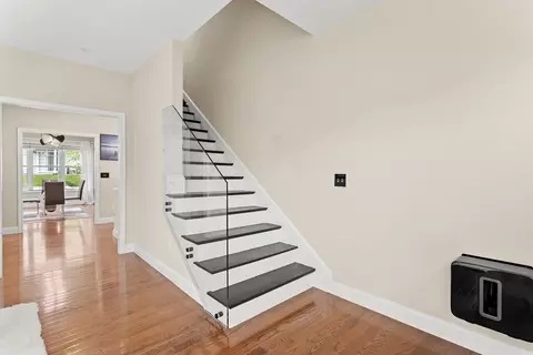 Entry Way - 5 Manor Dr #B, Hooksett, NH 03106 photo 4 of 4
