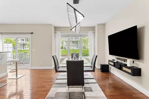 Dining - 5 Manor Dr #B, Hooksett, NH 03106 photo 1 of 3