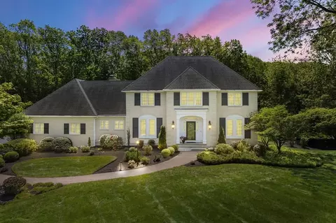 267 West St, Northborough, MA 01532
