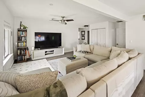 50 Triton Ave, Winthrop, MA 02152