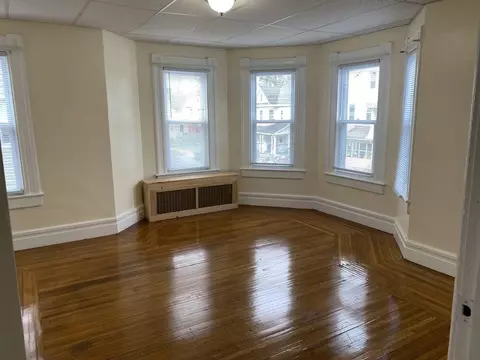 49 Euclid Ave, Springfield, MA 01108 photo 10