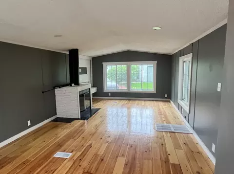751 Washington St #22, Auburn, MA 01501
