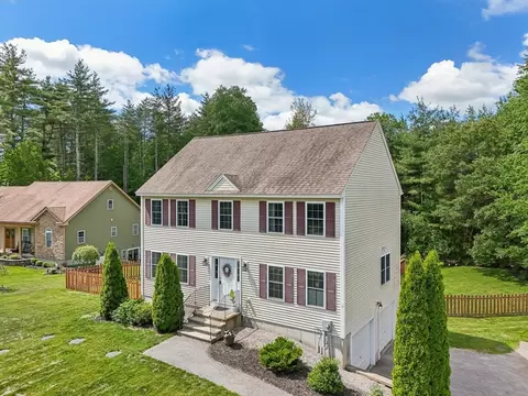 3 Trophy Ave, Townsend, MA 01469 photo 4