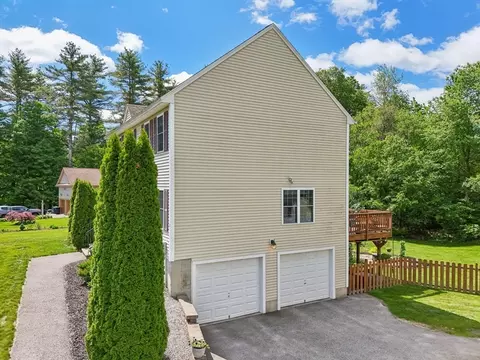 3 Trophy Ave, Townsend, MA 01469 photo 5
