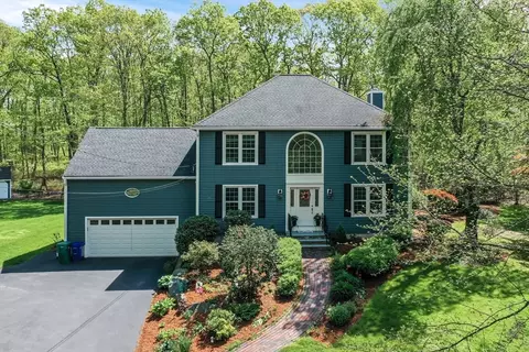 8 Rock Rd, Attleboro, MA 02703