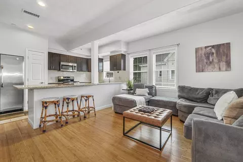 481-483 Lebanon St #3, Melrose, MA 02176