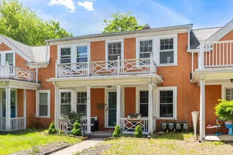 Exterior - 17 Maple St #17, Needham, MA 02492 photo 2 of 6