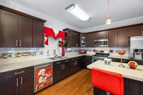 324 Central St, Springfield, MA 01105 photo 6