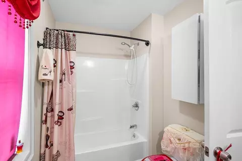 324 Central St, Springfield, MA 01105 photo 14