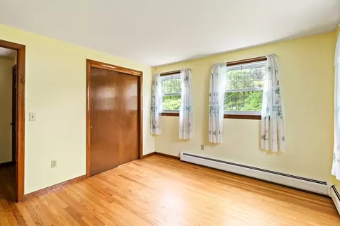 64 Strong St, Easthampton, MA 01027 photo 22