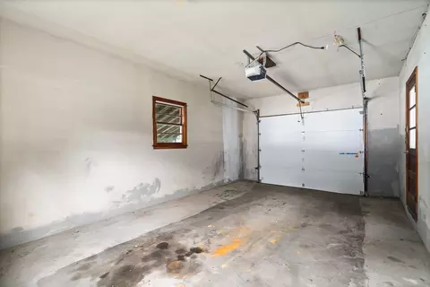 64 Strong St, Easthampton, MA 01027 photo 40