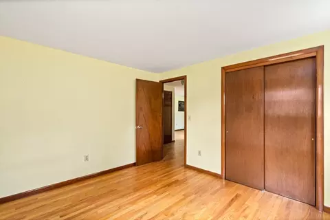 64 Strong St, Easthampton, MA 01027 photo 23