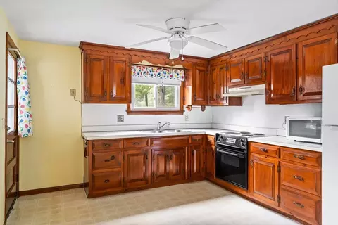 64 Strong St, Easthampton, MA 01027 photo 15