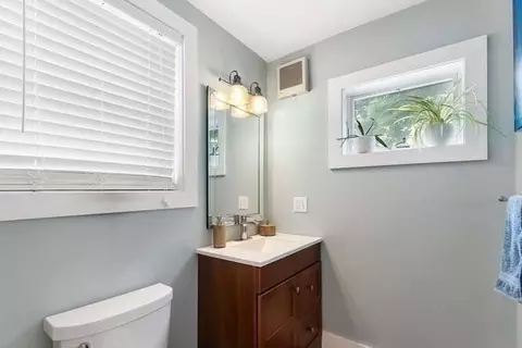 Bath - 11 Ash St, Danvers, MA 01923 photo 1 of 2