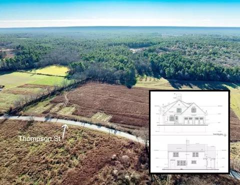 61 Thompson St, Middleboro, MA 02346