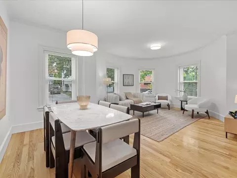 1 Auburn Ct #1, Brookline, MA 02446