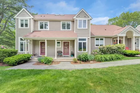 14 Michaels Grn #14, Woburn, MA 01801
