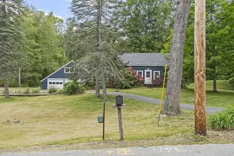 22 Haynes Rd, Townsend, MA 01469