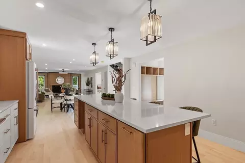 122 Charles St, Reading, MA 01867 photo 8