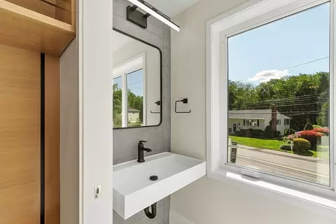 122 Charles St, Reading, MA 01867 photo 19