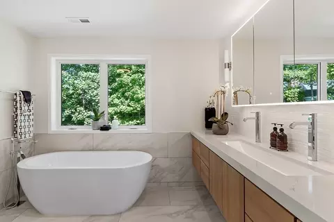 122 Charles St, Reading, MA 01867 photo 31