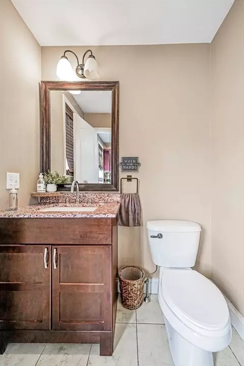 40 Winchester Ln #10, Fall River, MA 02721 photo 12
