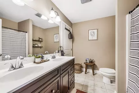 40 Winchester Ln #10, Fall River, MA 02721 photo 11