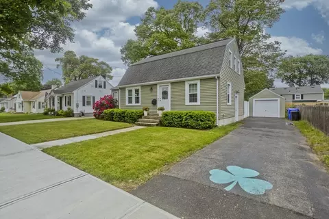 52 Gillette Cir, Springfield, MA 01118 photo 3