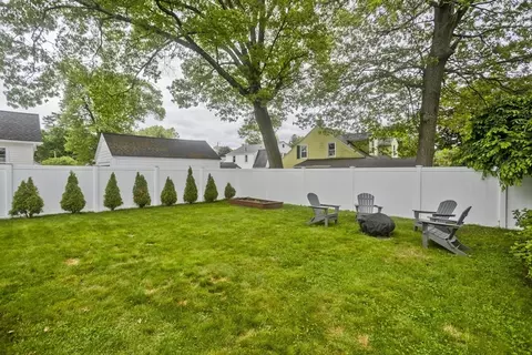 52 Gillette Cir, Springfield, MA 01118 photo 27