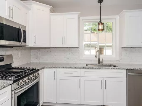 42-44 Harvey St, Springfield, MA 01119 photo 10