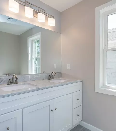 42-44 Harvey St, Springfield, MA 01119 photo 12