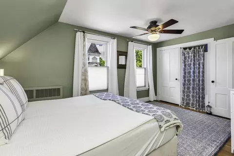 Bedroom - 453 Washington St, Gloucester, MA 01930 photo 3 of 4