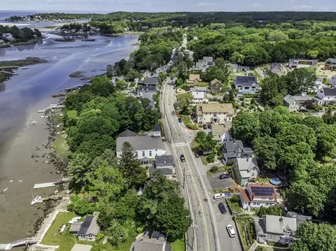 View/Area - 453 Washington St, Gloucester, MA 01930 photo 3 of 5